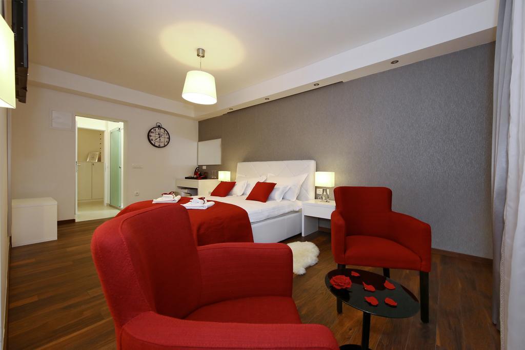 Lipotica Luxury Accommodation Zara Esterno foto