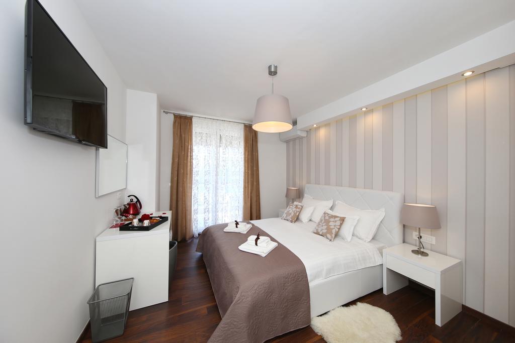 Lipotica Luxury Accommodation Zara Esterno foto
