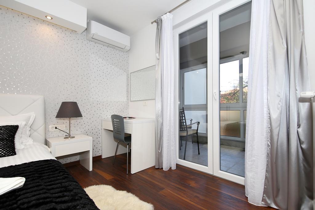 Lipotica Luxury Accommodation Zara Esterno foto