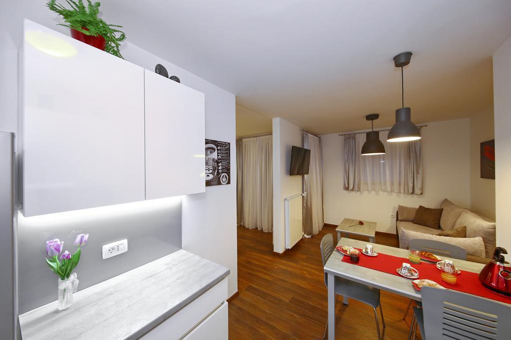 Lipotica Luxury Accommodation Zara Esterno foto